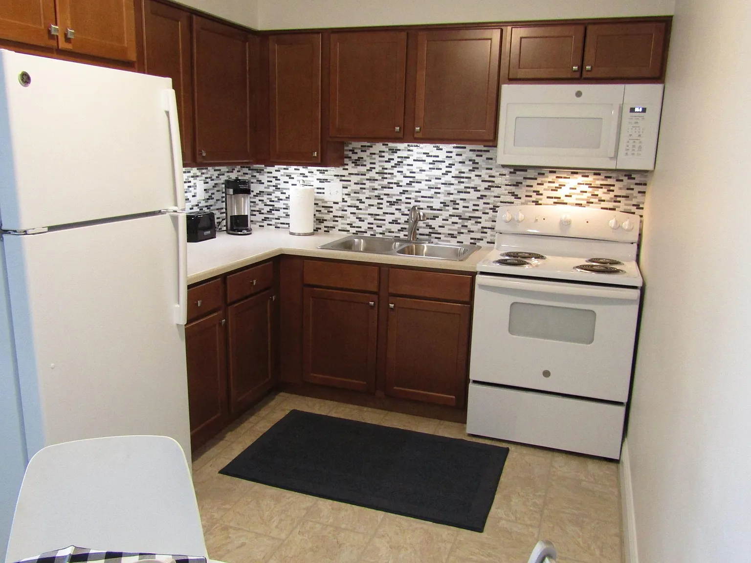 Woodcrest Apartments — Photo 4