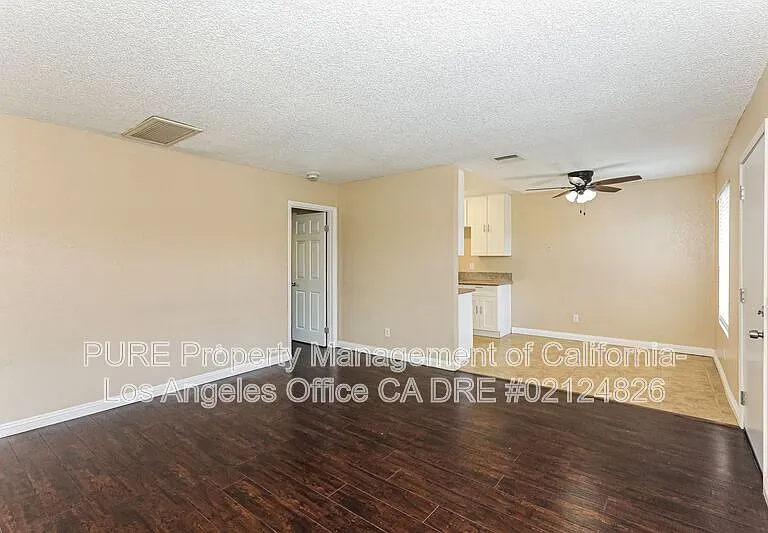 23815 Hemlock Ave #7 — Photo 5