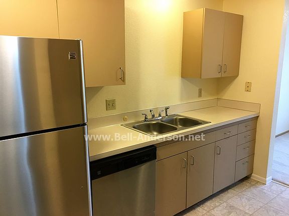 4th image of 22516 6th Ave S APT 2