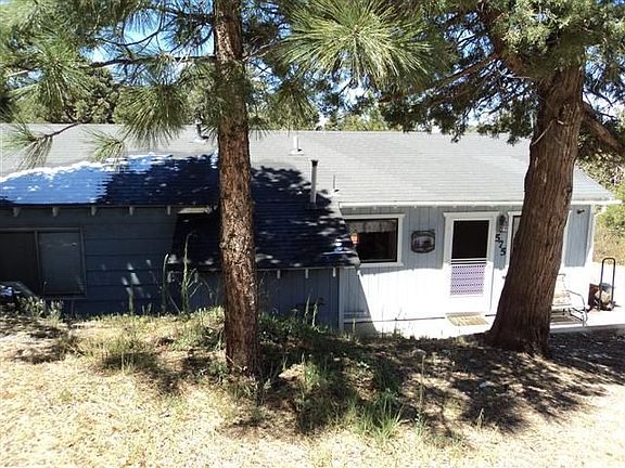 3rd image of 575 Villa Grove Ave