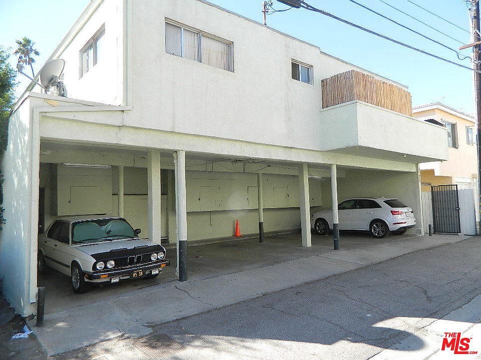 2nd image of 1133 Lincoln Blvd