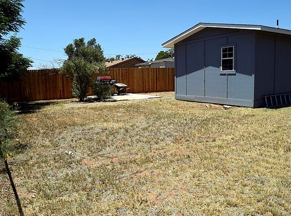 2nd image of 3503 Park Ln