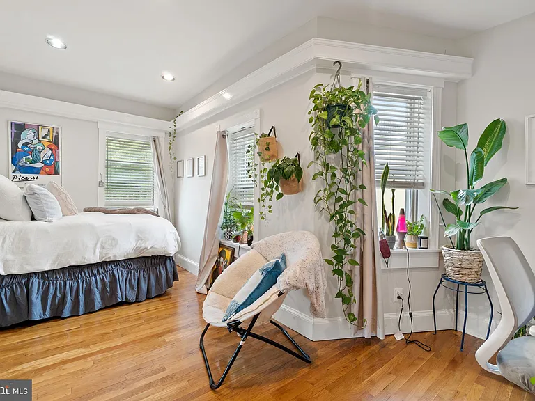 1723 Seaton St NW — Photo 22