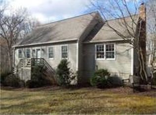 70 Shaker Ct, Guilford, CT 06437