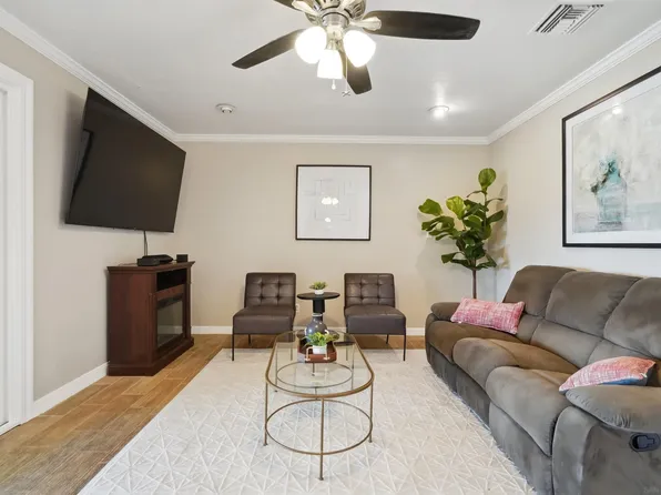 9537 E Hartland Cir, Santee, CA 92071