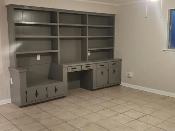 505 Farnell Ln, Mobile, AL 36606