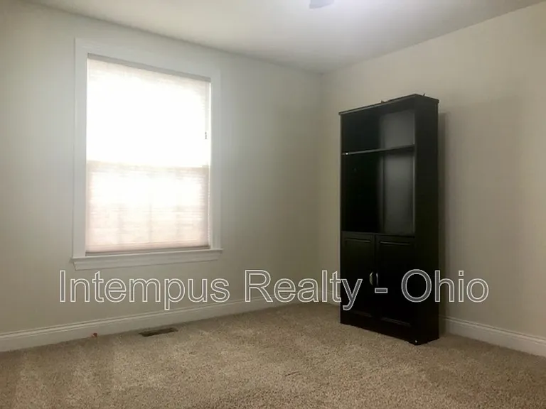 9390 Woodbine Way — Photo 35