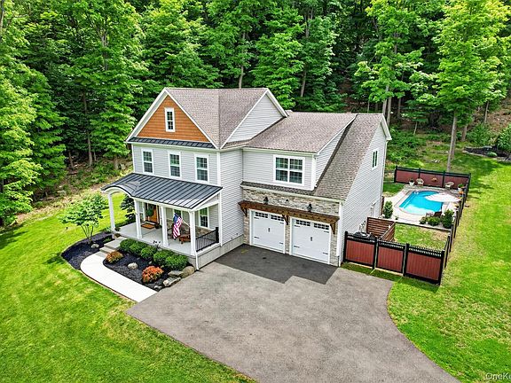 3rd image of 220 Bay View Avenue