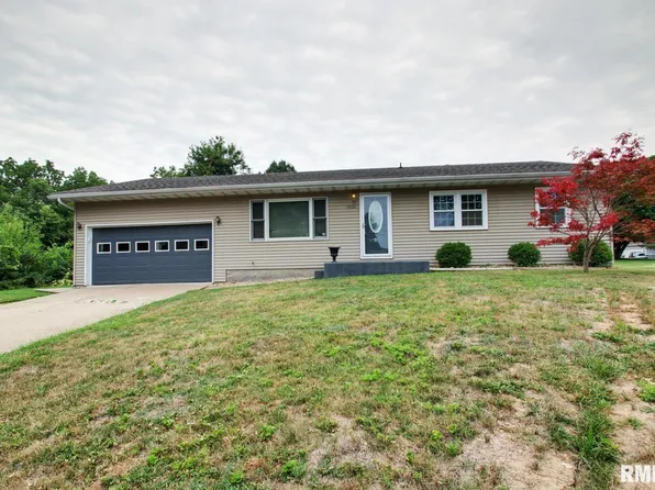 1934 W Parkview Dr, Quincy, IL 62301