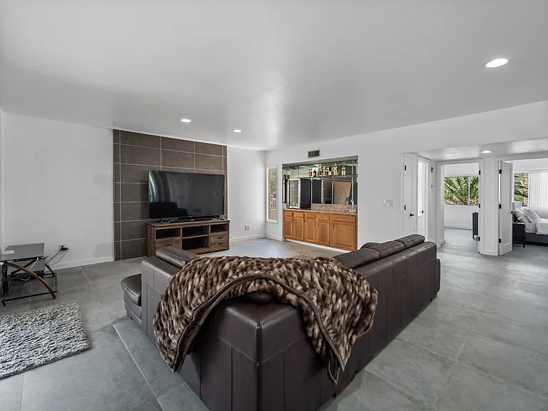 5798 E Paseo Cimarron — Photo 13
