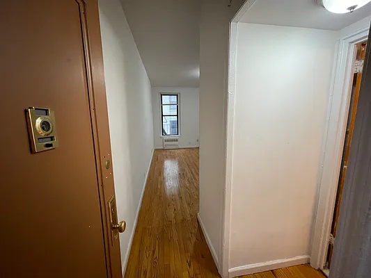 Rented by R New York | media 11