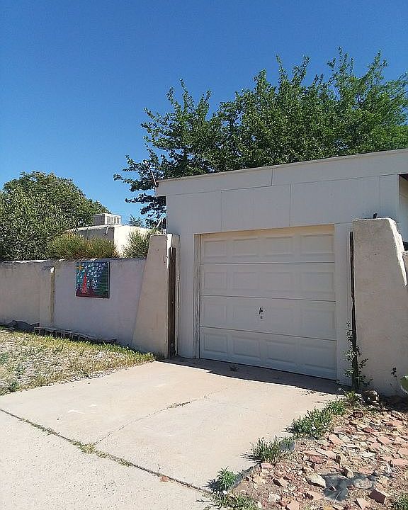 1st image of 1001 Florida St SE