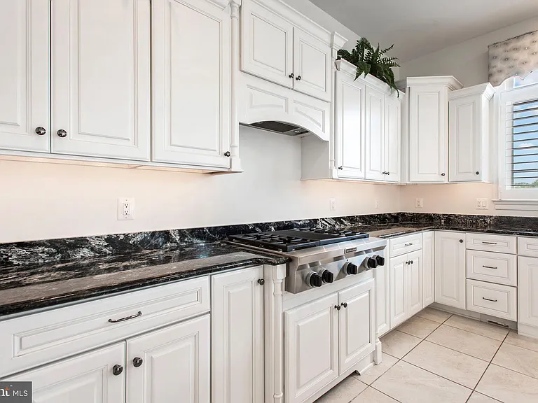 8319 Quarry Manor Ter — Photo 27
