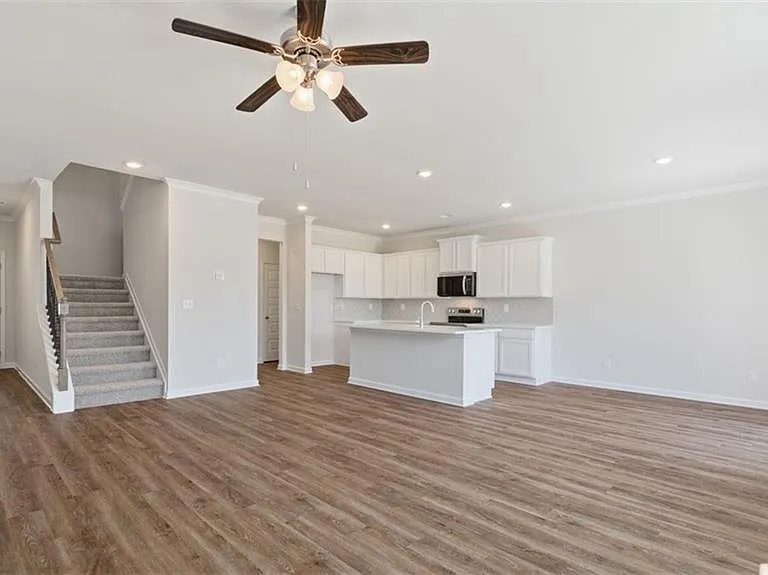 1404 Gray Branch Dr — Photo 9