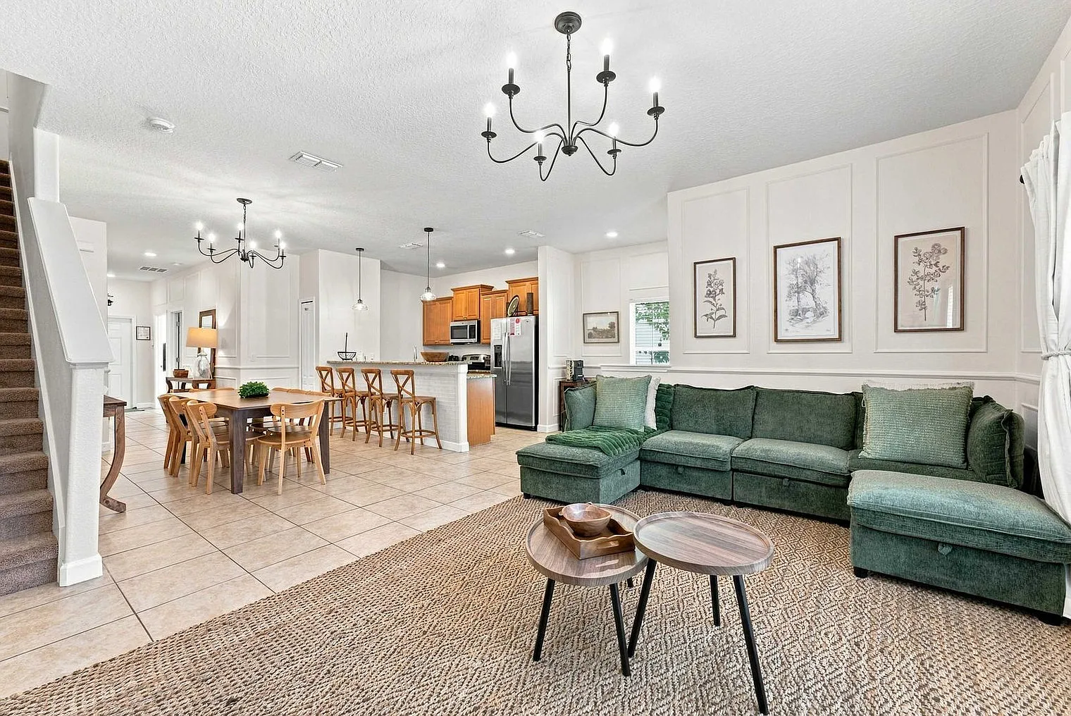 5 bed, 4.0 bath, 2023 sqft, $8,107 — Photo 1