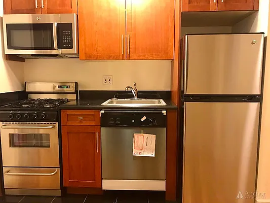 Rented by Anchor Associates | media 16