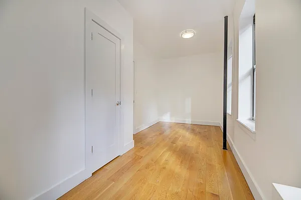 Rented by REAL New York | media 22