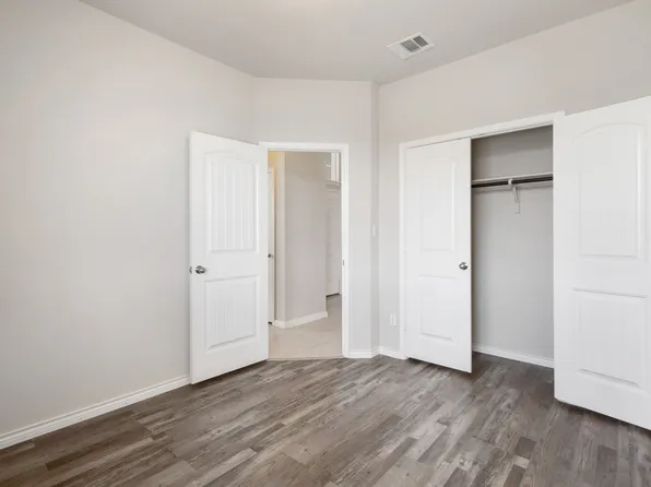 2185 Keystone Dr, New Braunfels, TX 78130