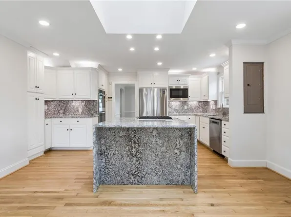 4031 Chesapeake Ave, Hampton, VA 23669