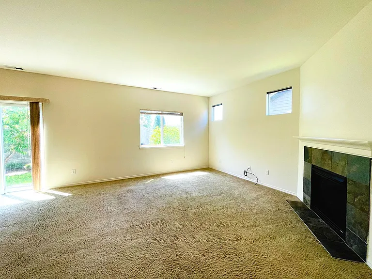 8100 88th St NE — Photo 3