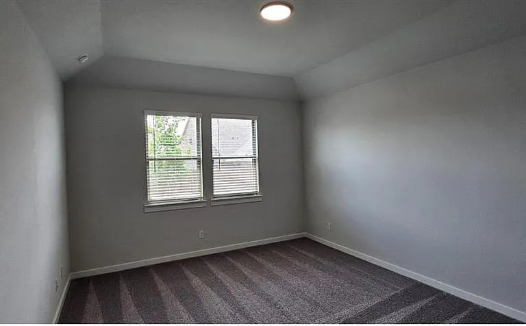 103 Travine Dr — Photo 9