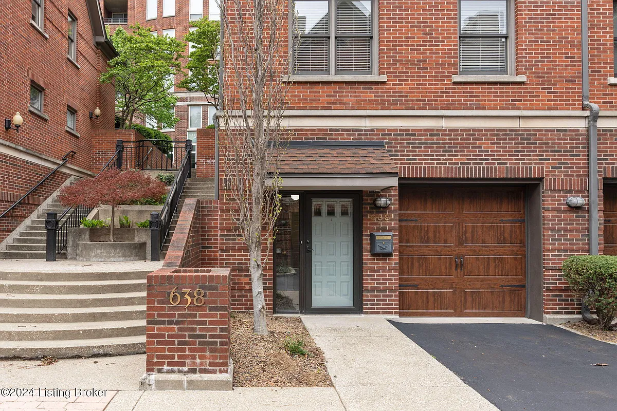 Building Photo - 638 S 2nd St #1
