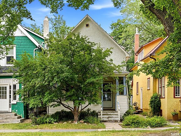 2nd image of 2242 Angus Street