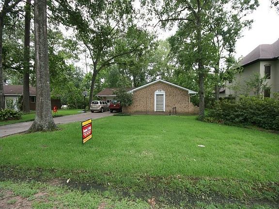 2nd image of 7711 Wedgewood Ln