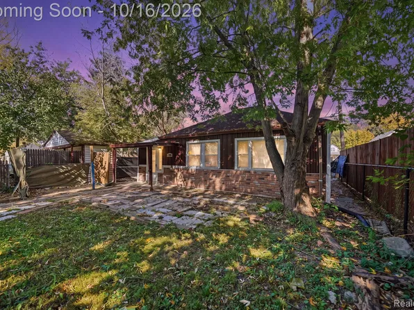 7559 Toepfer Rd, Warren, MI 48091