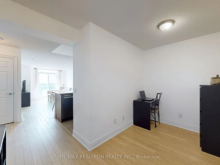 25 Greenview Ave W #2515 — Photo 22