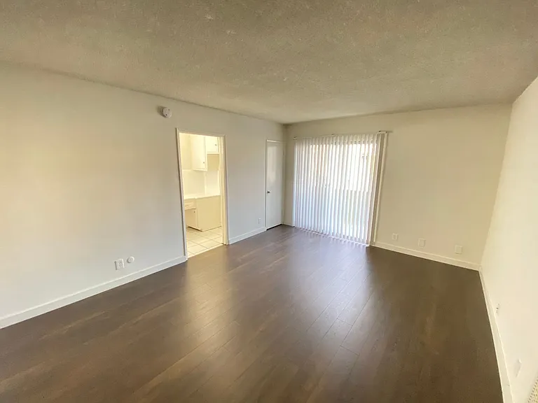 3344 Mentone Ave — Photo 2