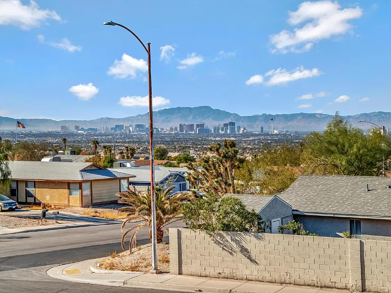2257 Exeter Dr #D — Photo 29