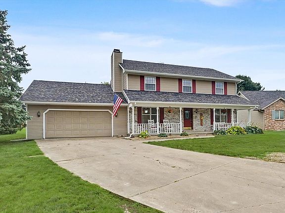 3rd image of 300 Gainesborough Ct