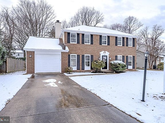 3rd image of 5708 Harrison House Ct