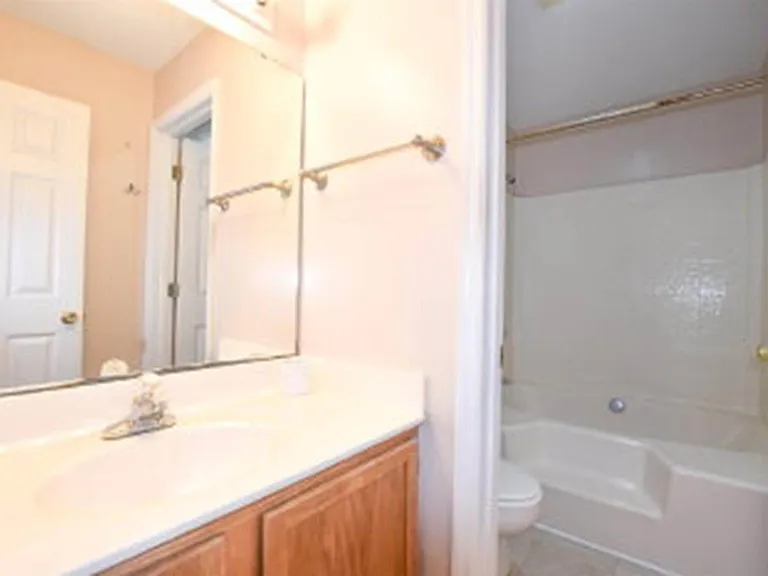 770 Charter Dr #C10 — Photo 13