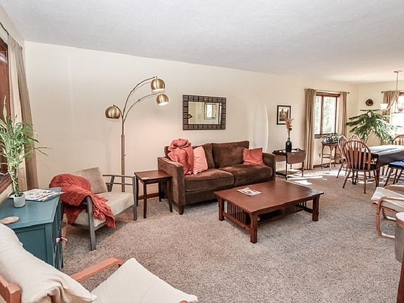 3rd image of 3752 S Bainbridge Dr