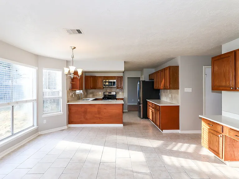 8310 Woodland Willows Dr — Photo 8