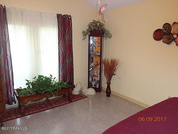 4th image of 132 Avenue Belle Terre