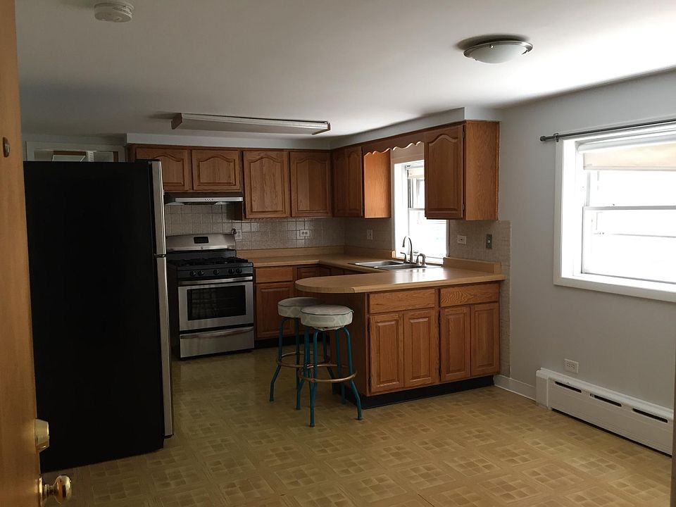 1st image of 4132 N Melvina Ave #B