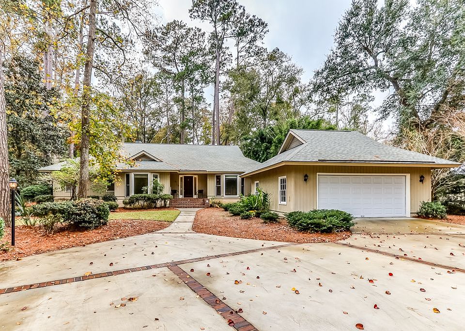 1st image of 4 Hazel Glen Ln