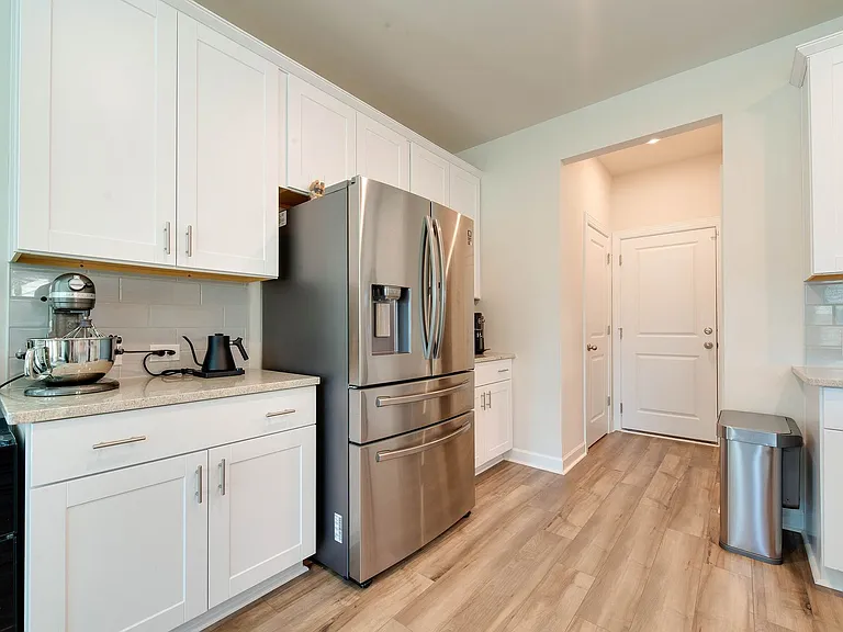 4009 Woodland View Dr — Photo 21