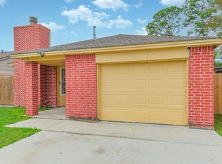 8611 Flower Path St, Houston, TX 77044