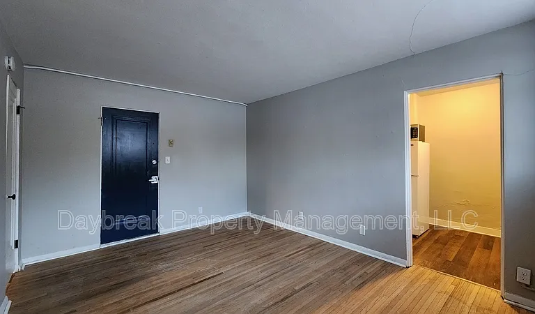 1258 10th St N #2 — Photo 3