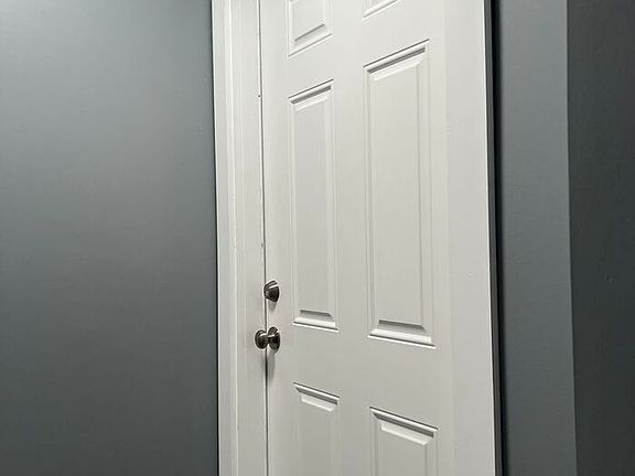 4th image of 708 Pacific Ave Floor 2