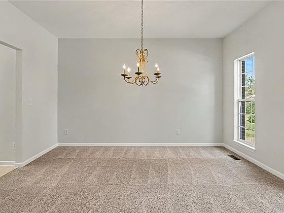 4th image of 2956 Maple Branch Dr