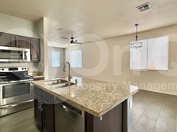 3rd image of 1408 E Bloch Rd