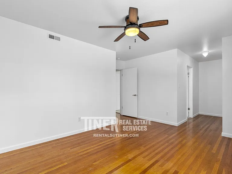 9136 Cecile Way — Photo 30