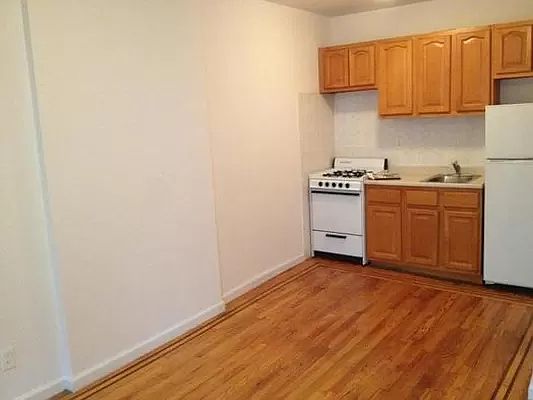 3rd image of 446 E 87th St #2BB