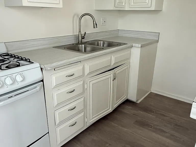 412 Culver Blvd #8 — Photo 7