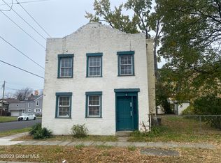 567 6th Ave, Troy, NY 12182